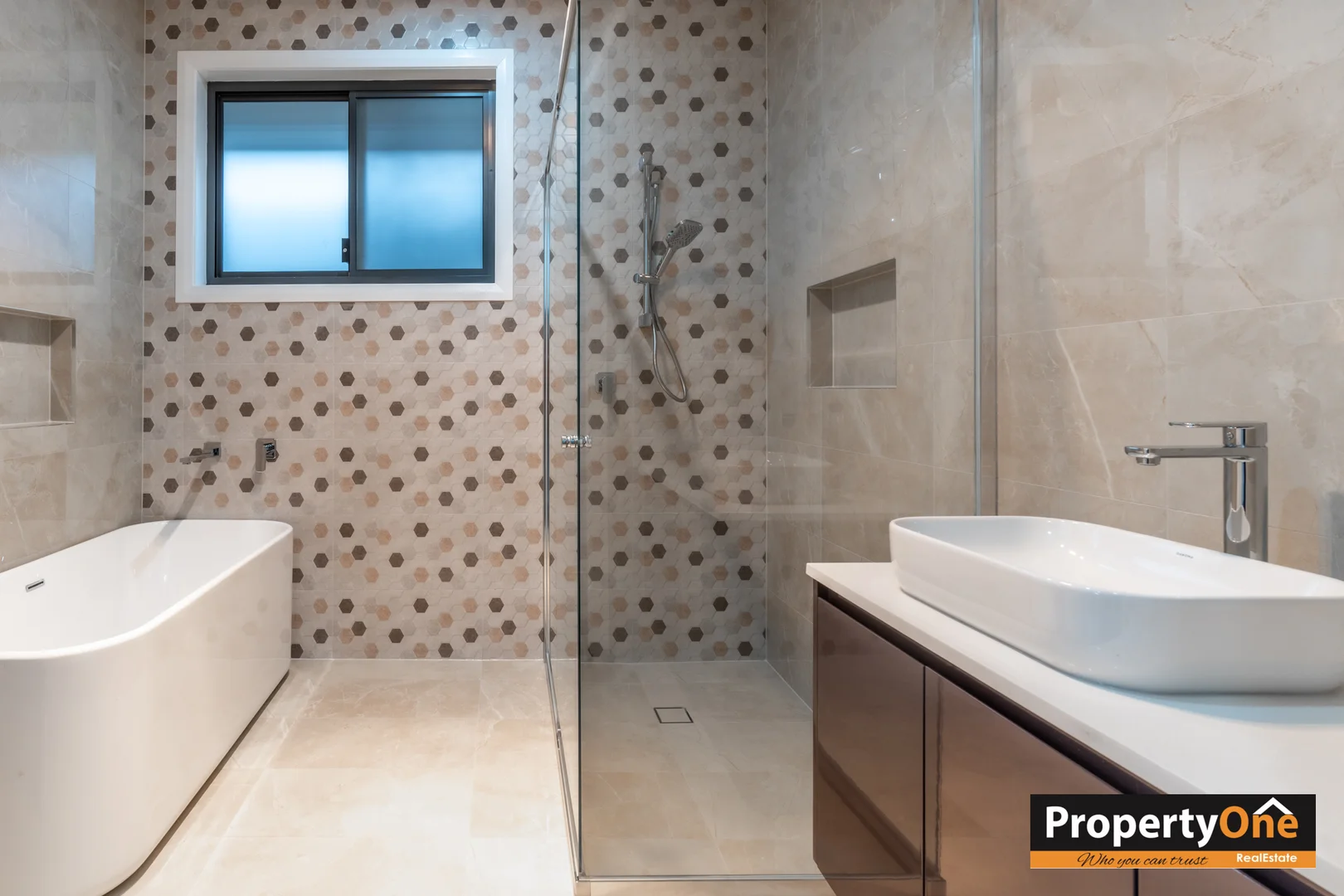 Additional image 7 of 97B Oxford Road, Ingleburn NSW 2565