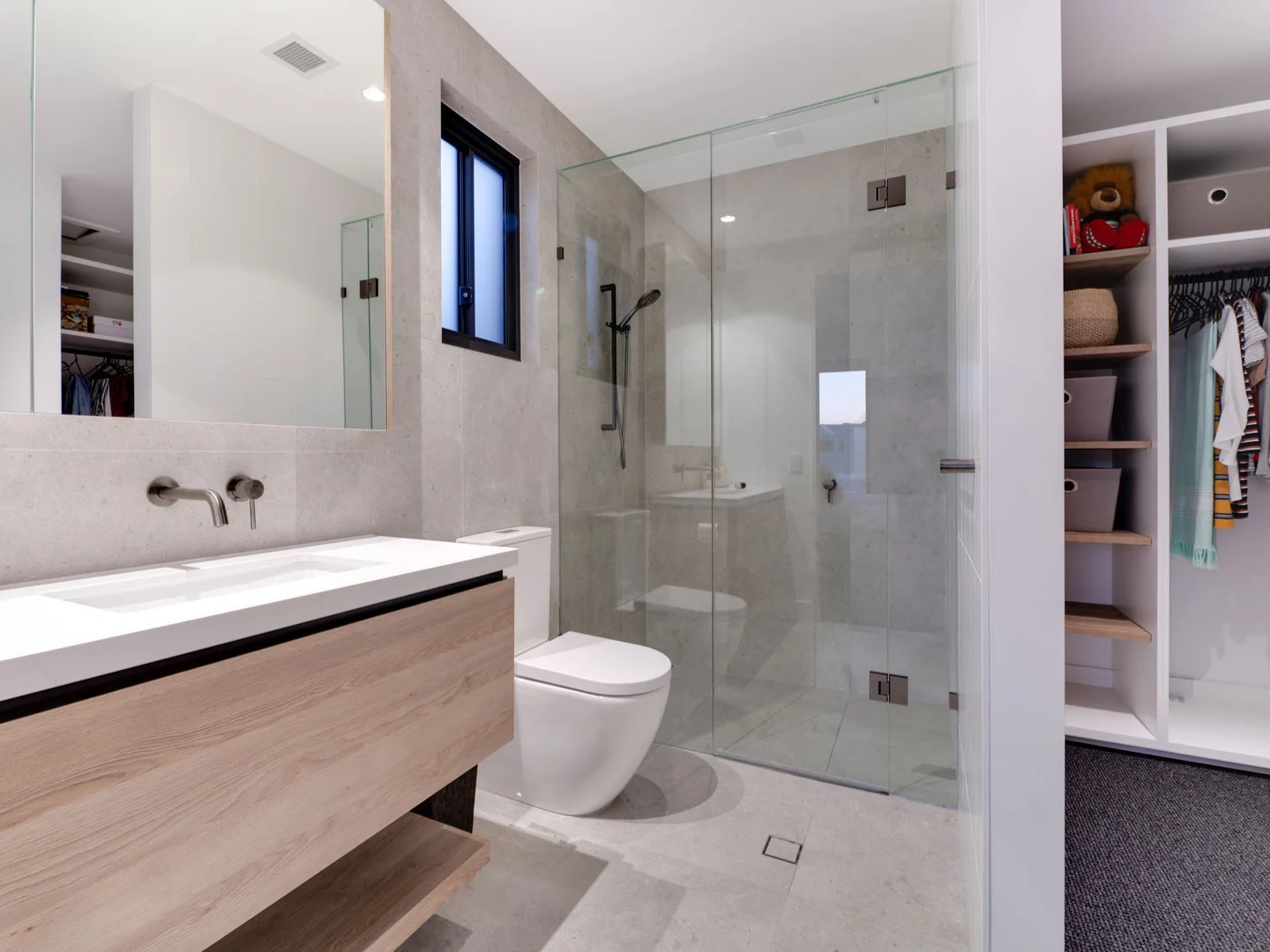 Additional image 16 of 29 The Promenade, Isle Of Capri QLD 4217