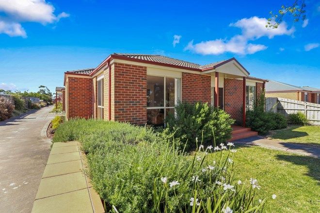 Picture of 1/331 ROSSITER ROAD, KOO WEE RUP VIC 3981