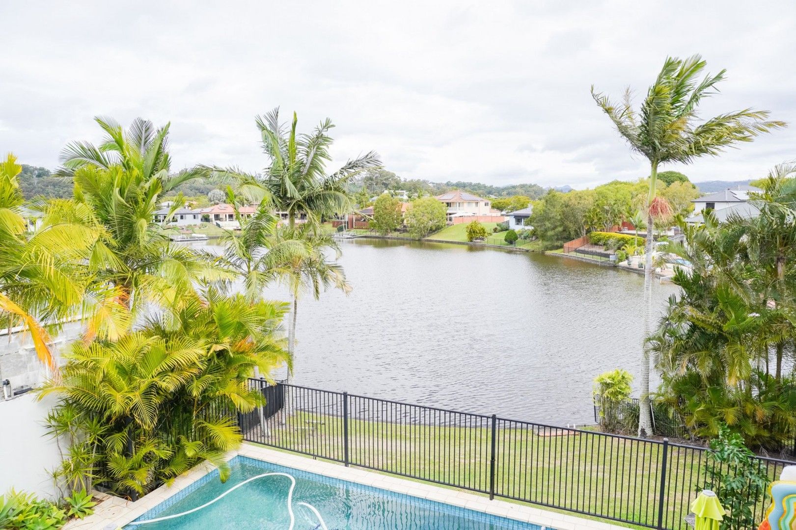 5 bedrooms House in 5 St Helens BURLEIGH WATERS QLD, 4220