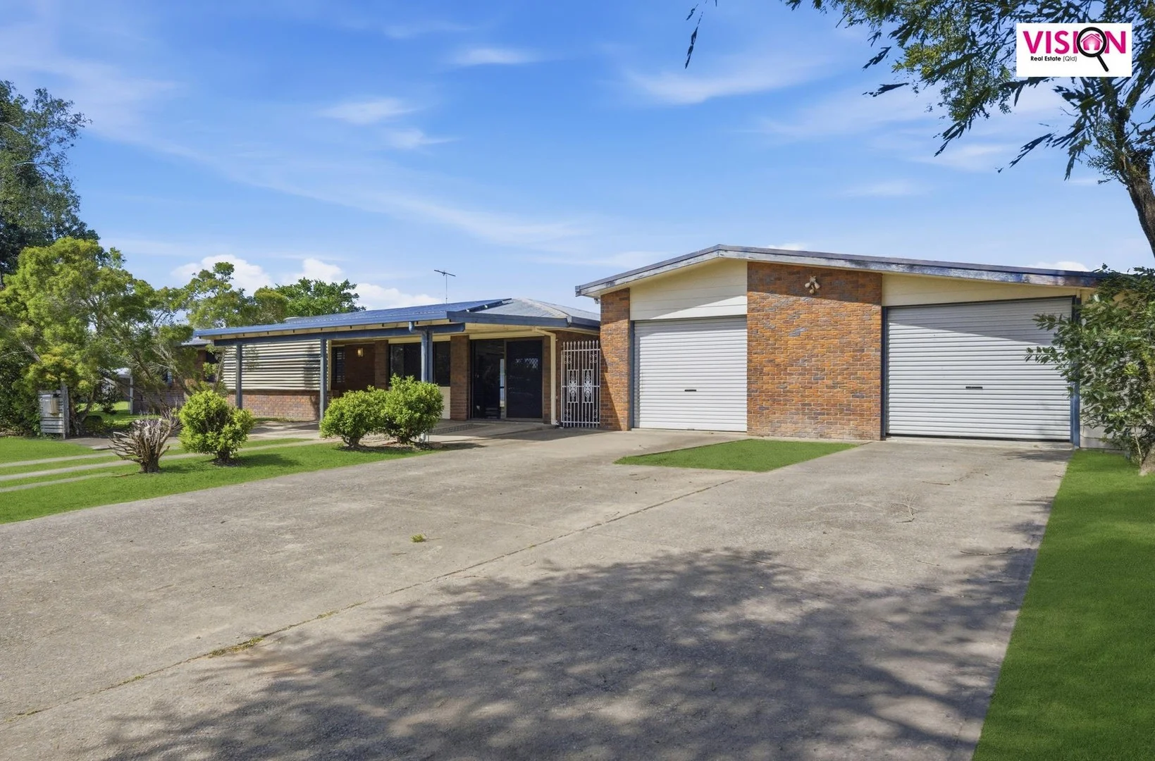 9 Viola, Glenella QLD 4740