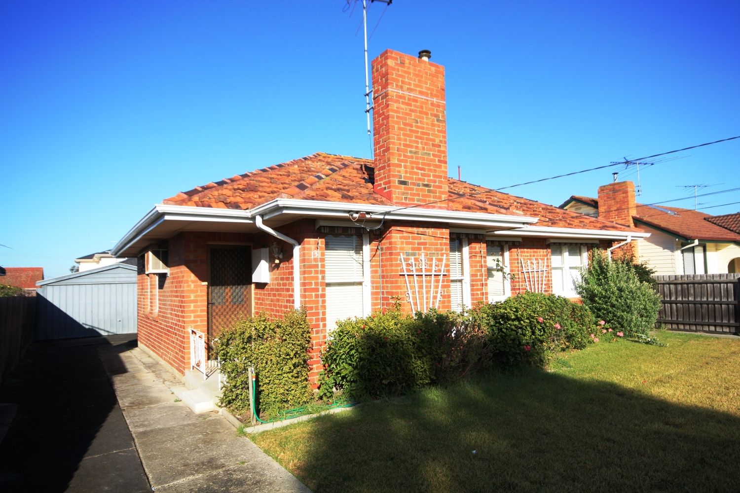 3 bedrooms House in 13 Moss Court GLENROY VIC, 3046