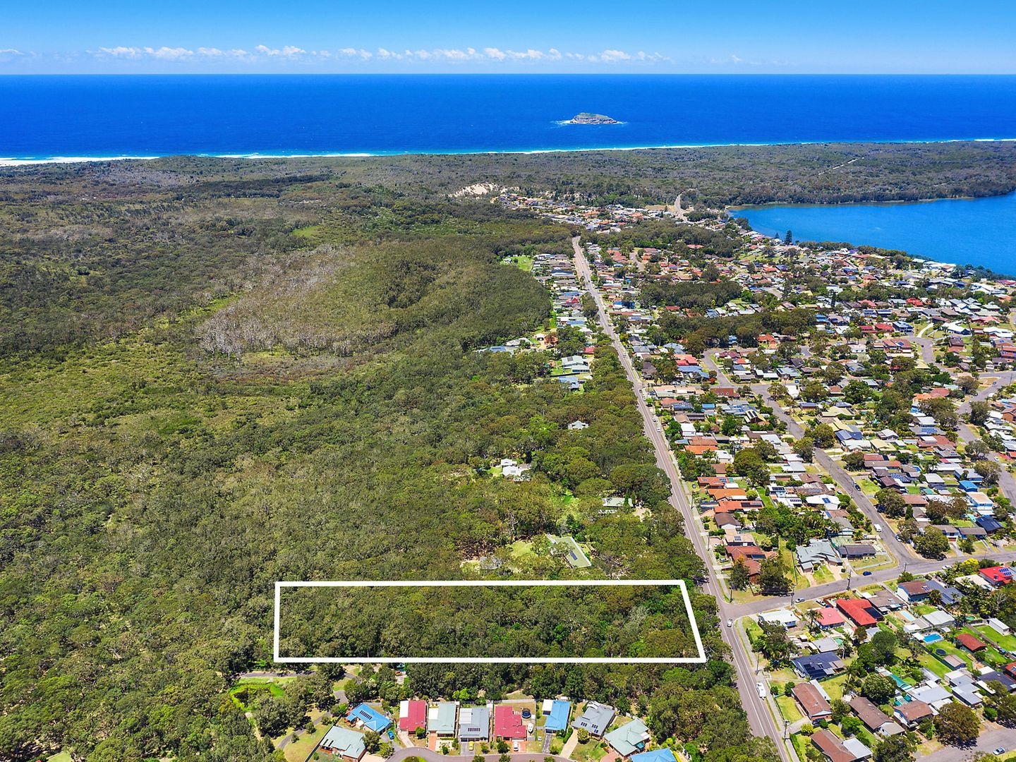 163 Elizabeth Bay Drive, Lake Munmorah NSW 2259, Image 1