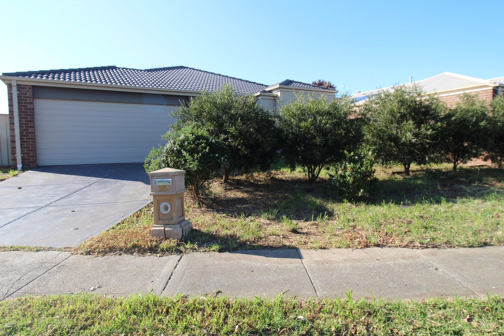 4 bedrooms House in 29 Rockpool Road TRUGANINA VIC, 3029