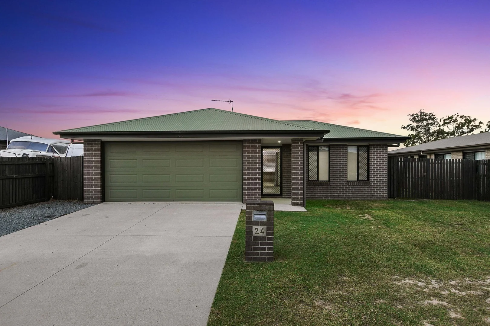 24 Larissa Way, Urangan QLD 4655