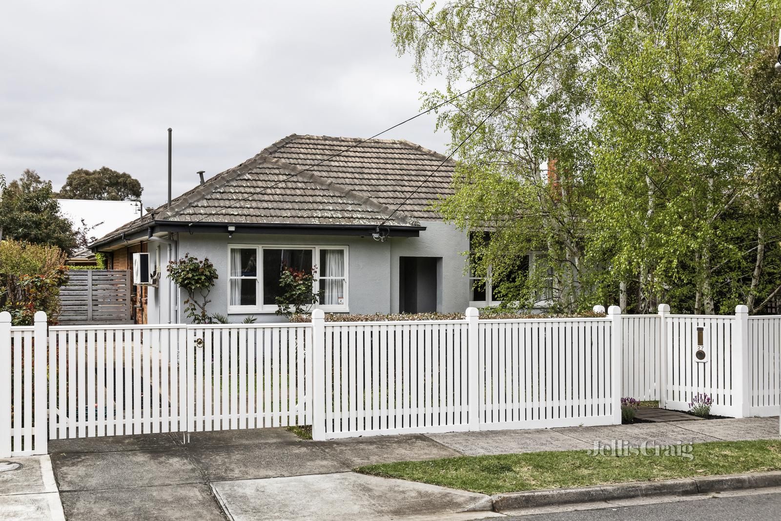 27 White Street, Fairfield VIC 3078, Image 2