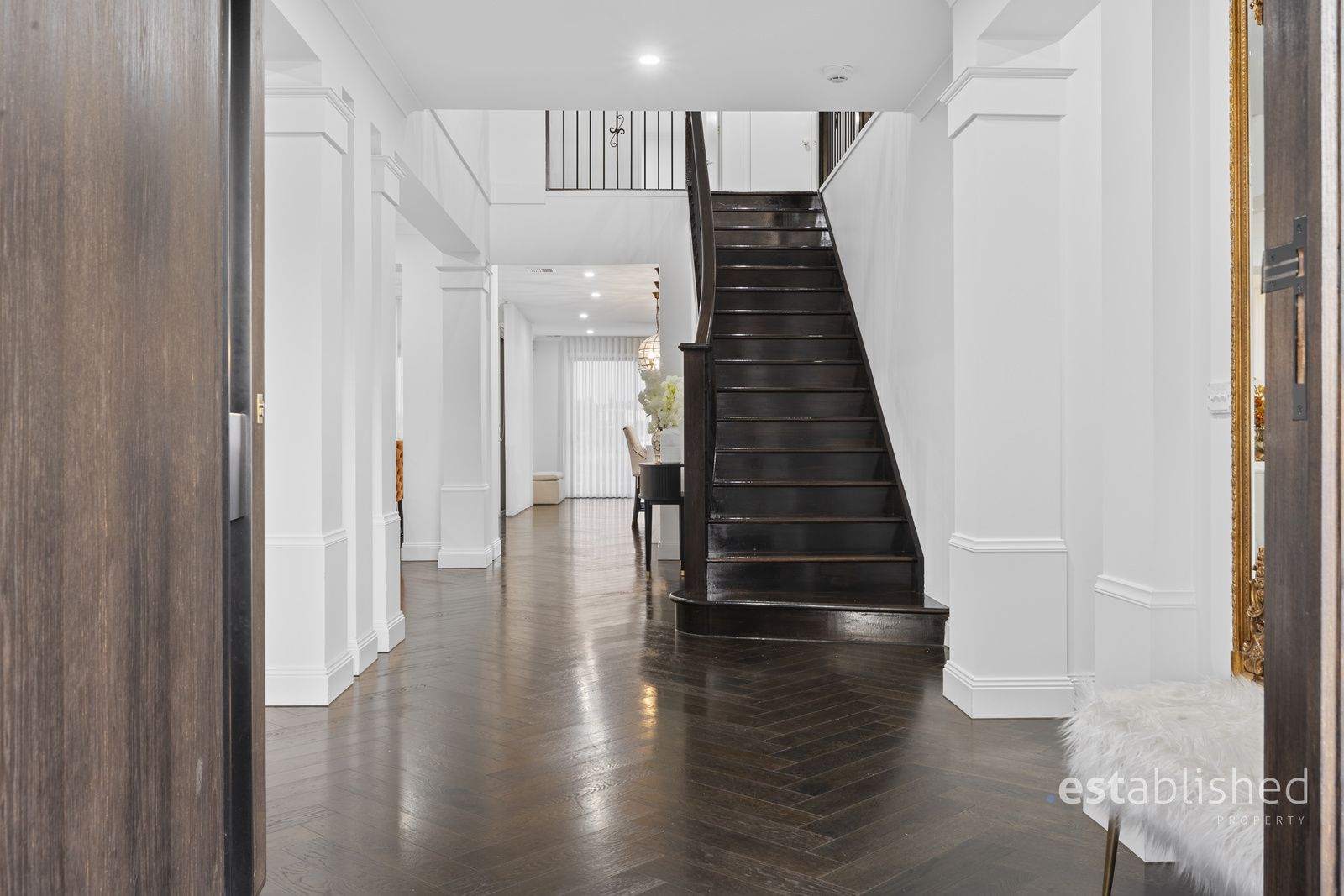 10 Outrigger Court Sanctuary Lakes VIC 3030 Domain