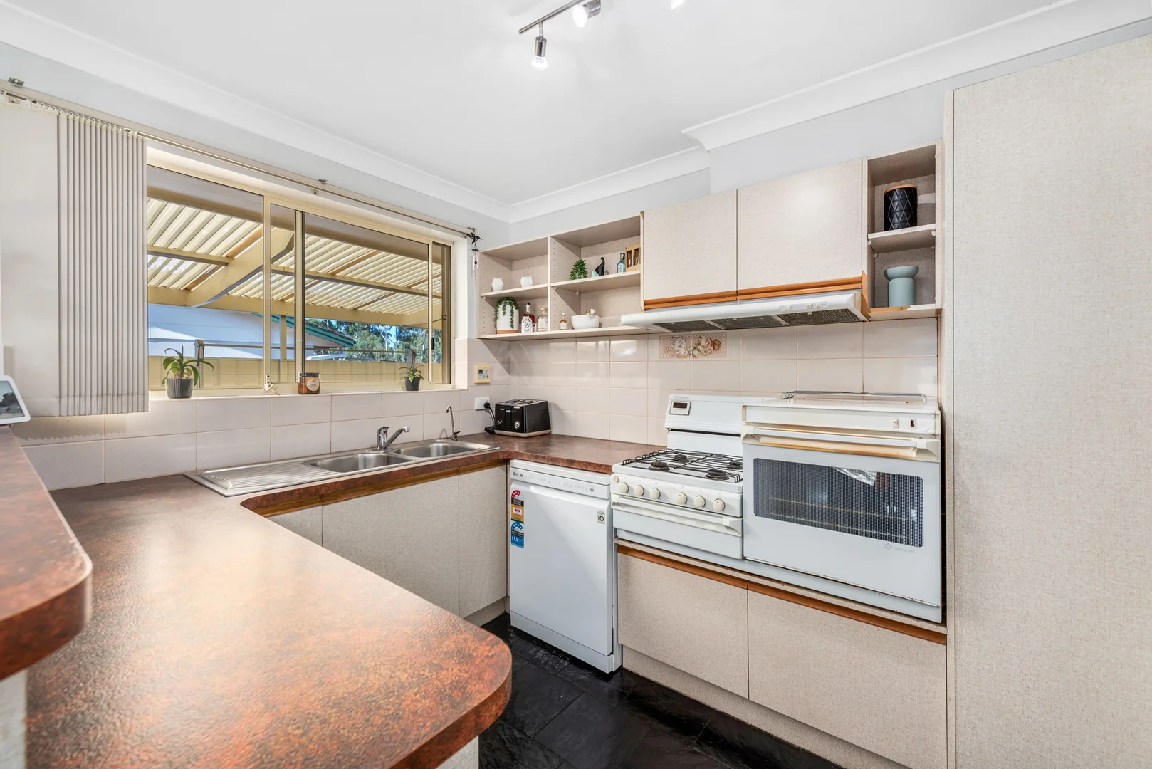 Additional image 15 of 141 States Road, Morphett Vale SA 5162