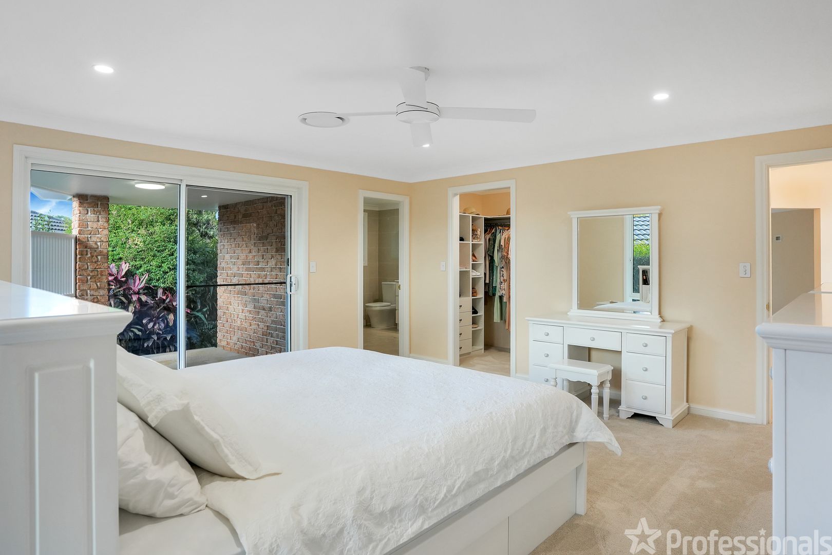 7 Raffia Place, Forster NSW 2428, Image 2