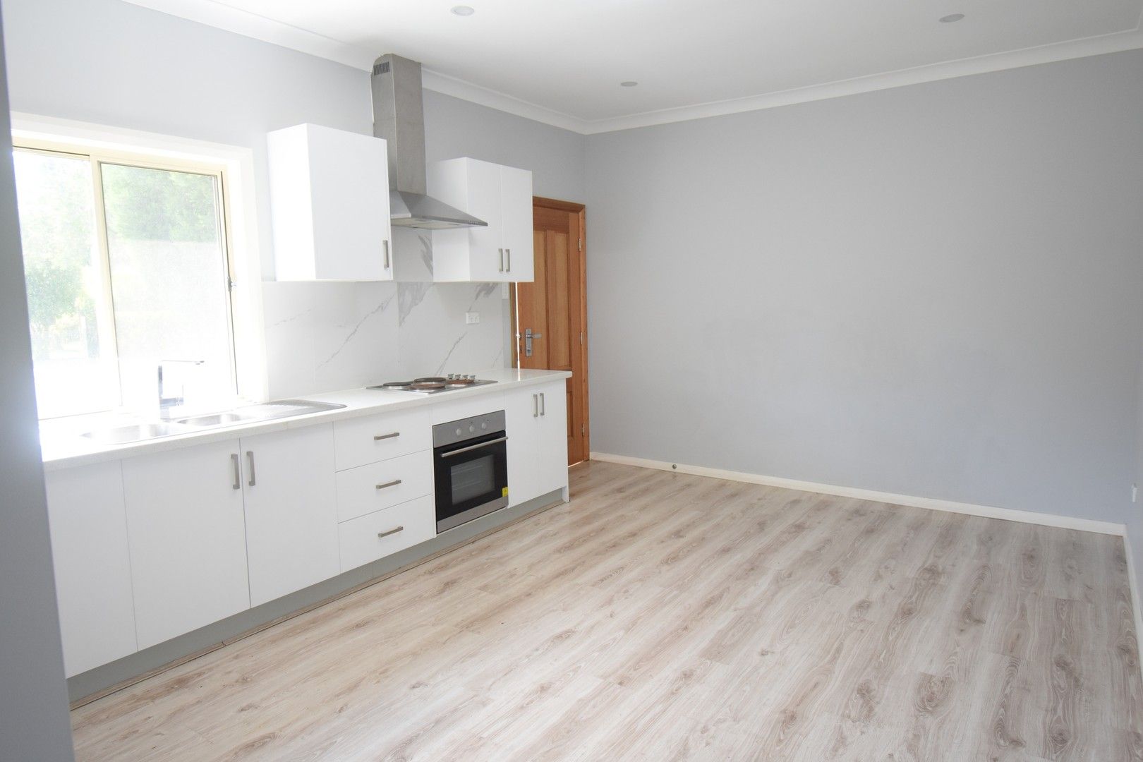 2 bedrooms House in 17a Vincent Crescent CANLEY VALE NSW, 2166