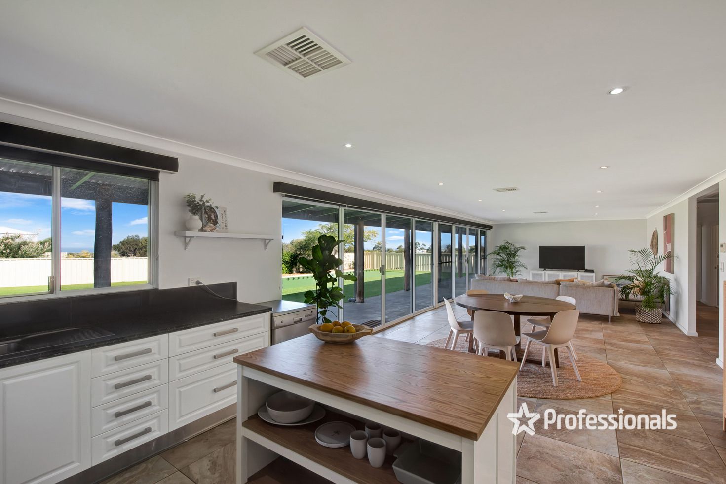 131 Wittenoom Circle, White Peak WA 6532, Image 0