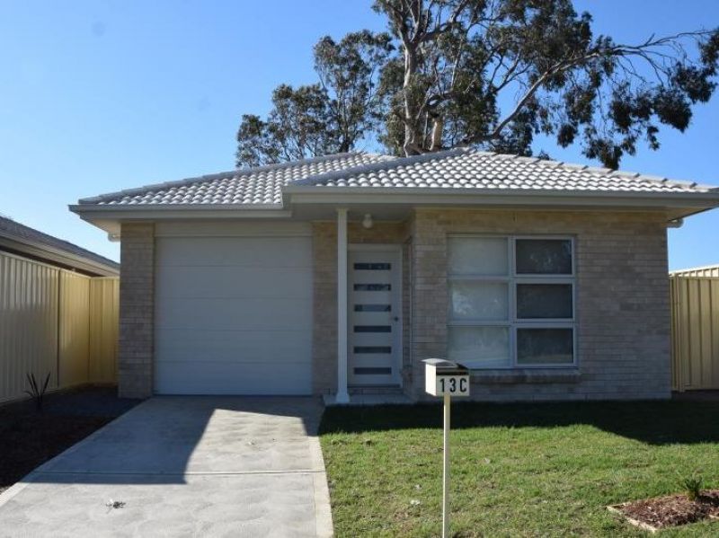 3 bedrooms House in 13C Wilton Drive EAST MAITLAND NSW, 2323