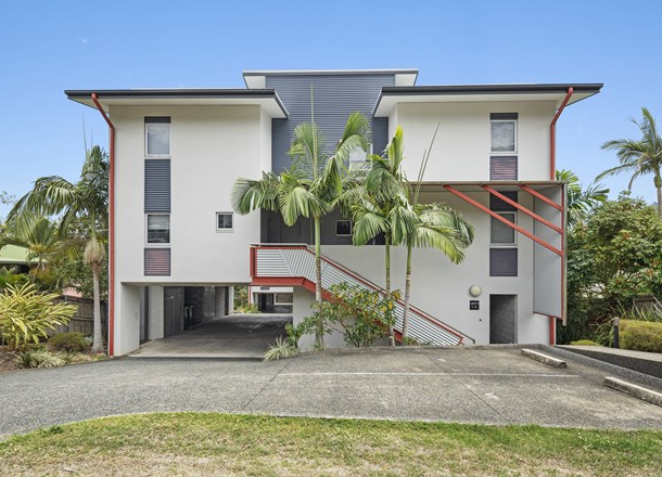 2/11 Eshelby Drive, Cannonvale QLD 4802