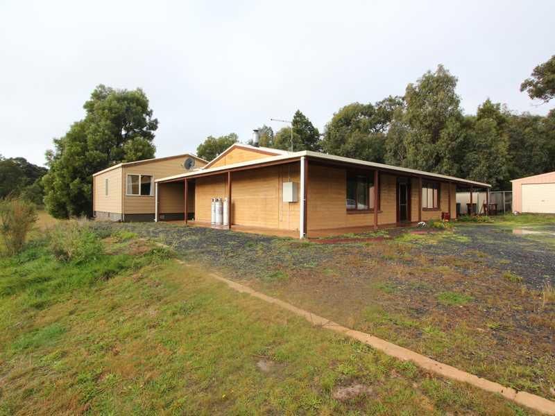 115 Melaleuca Road, ENFIELD VIC 3352, Image 0