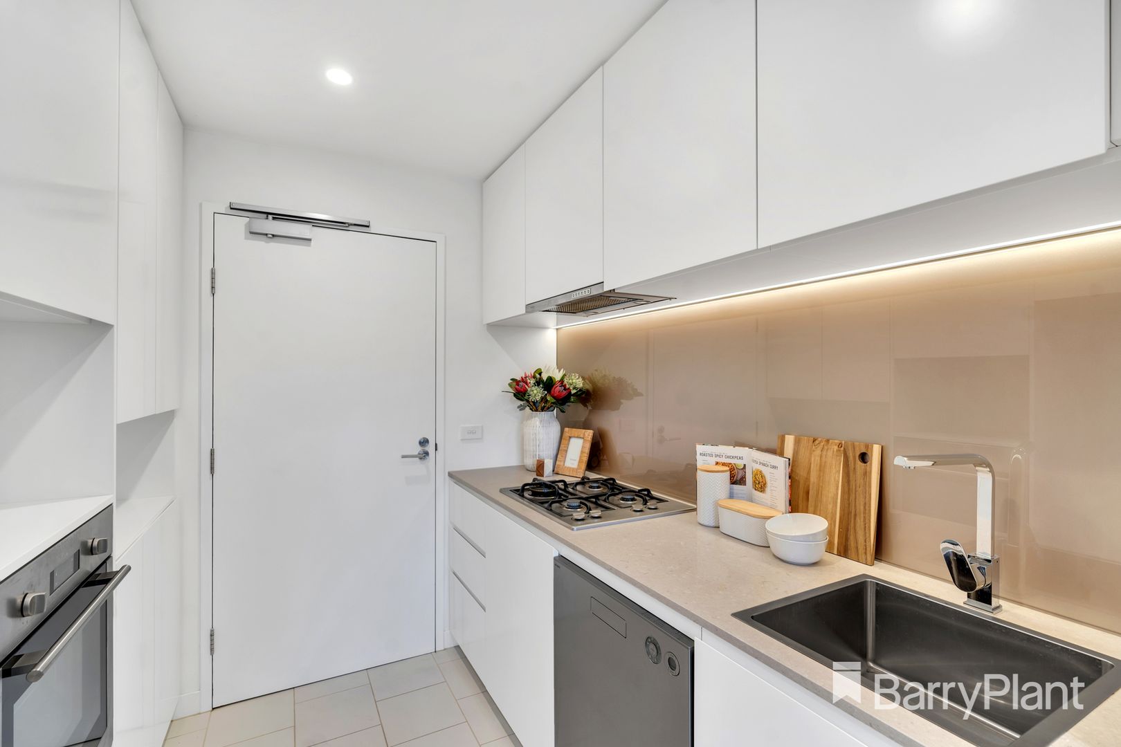 117/251 Canterbury Road, Forest Hill VIC 3131, Image 2