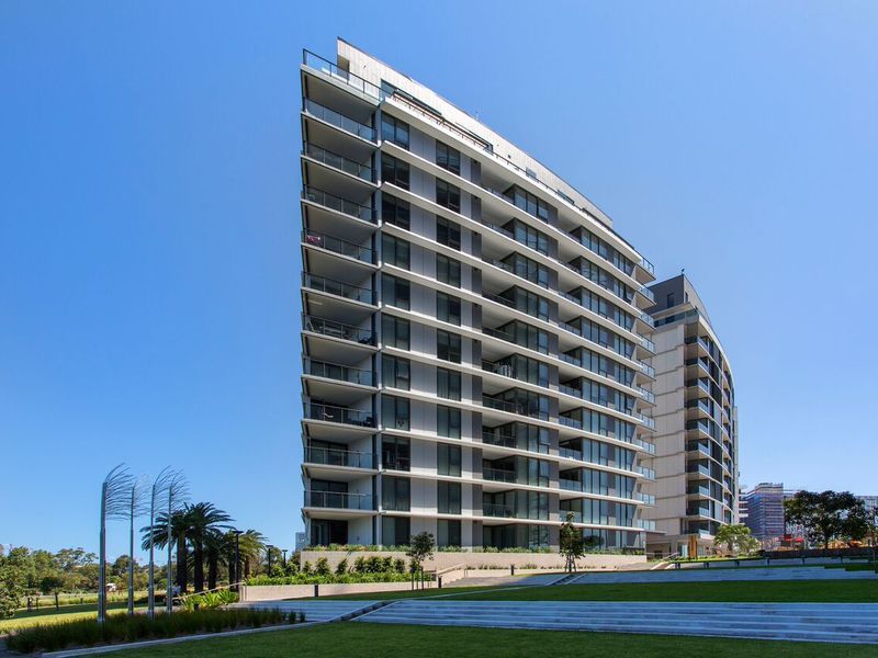 2 bedrooms Apartment / Unit / Flat in 704/20 Brodie Spark Drive WOLLI CREEK NSW, 2205