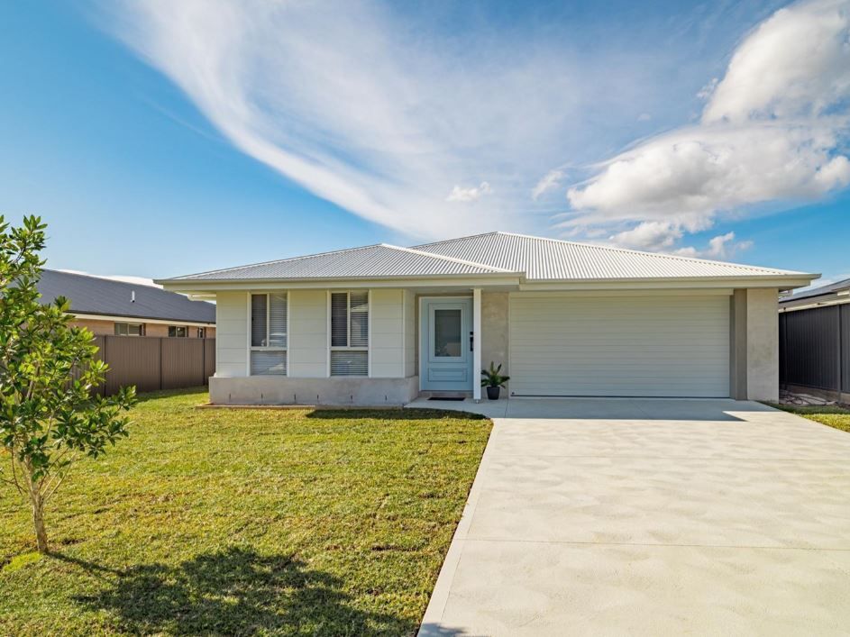 4 bedrooms House in 29 Tarragon Drive WAUCHOPE NSW, 2446