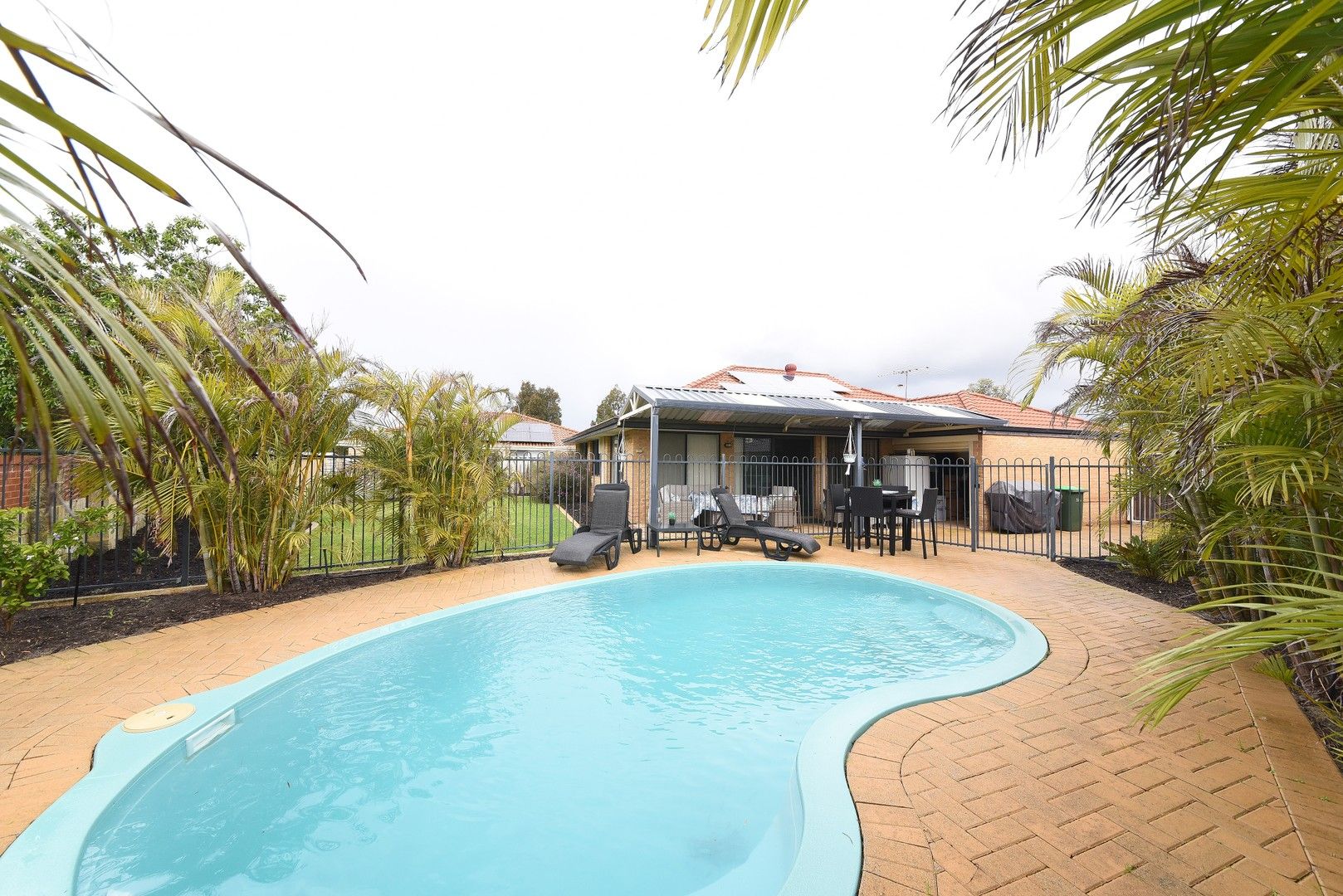 4 bedrooms House in 7 Mulga Court BANKSIA GROVE WA, 6031