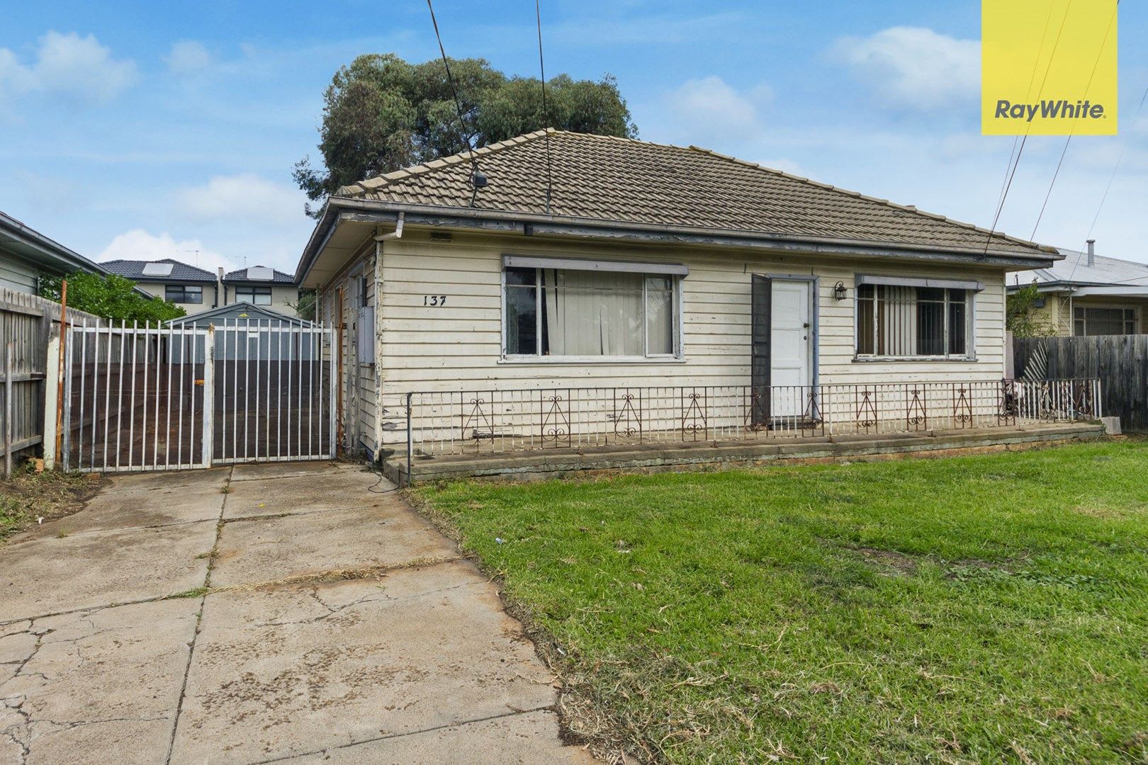 137-139 Taylors Road, St Albans VIC 3021, Image 1