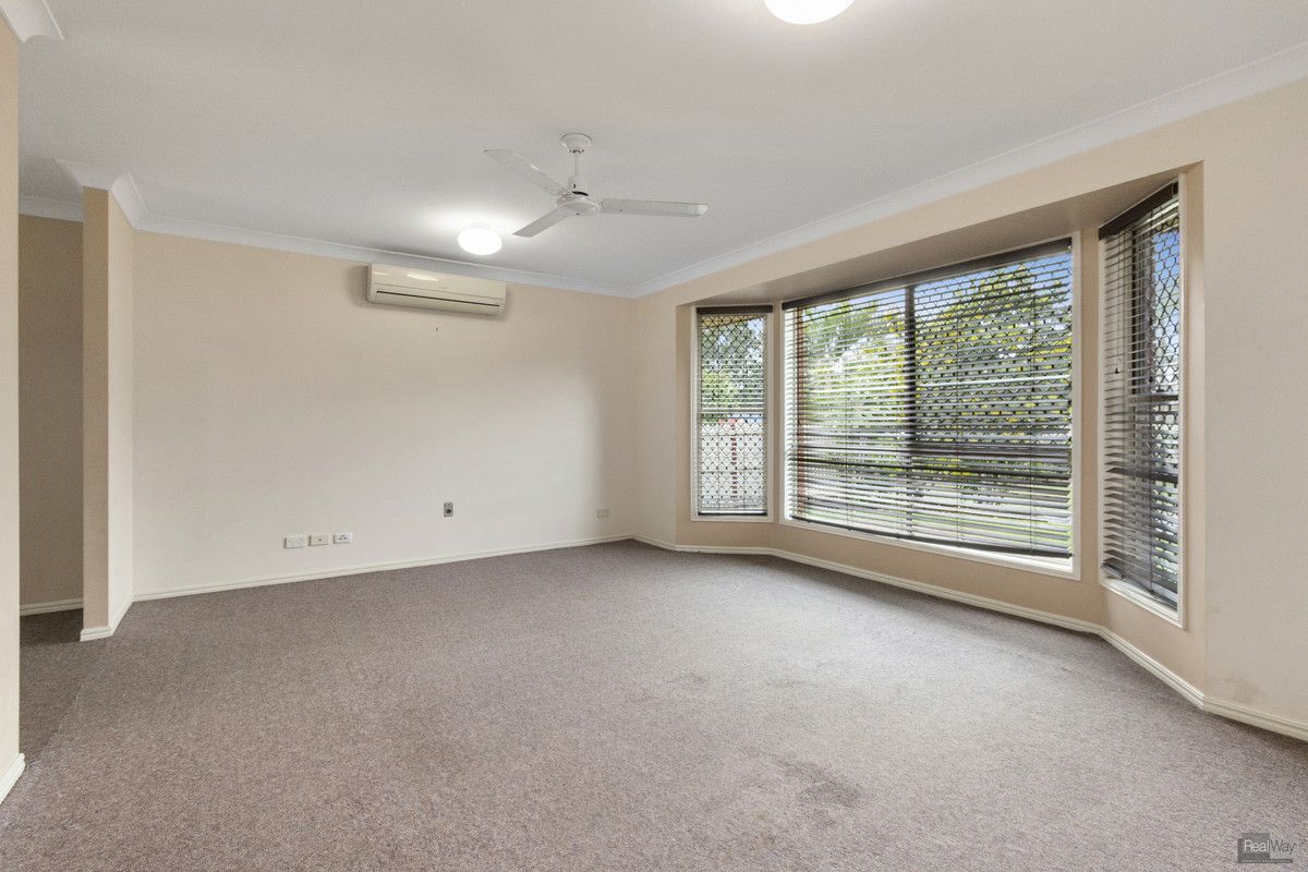 4 Acorn Crescent, Flinders View QLD 4305, Image 2