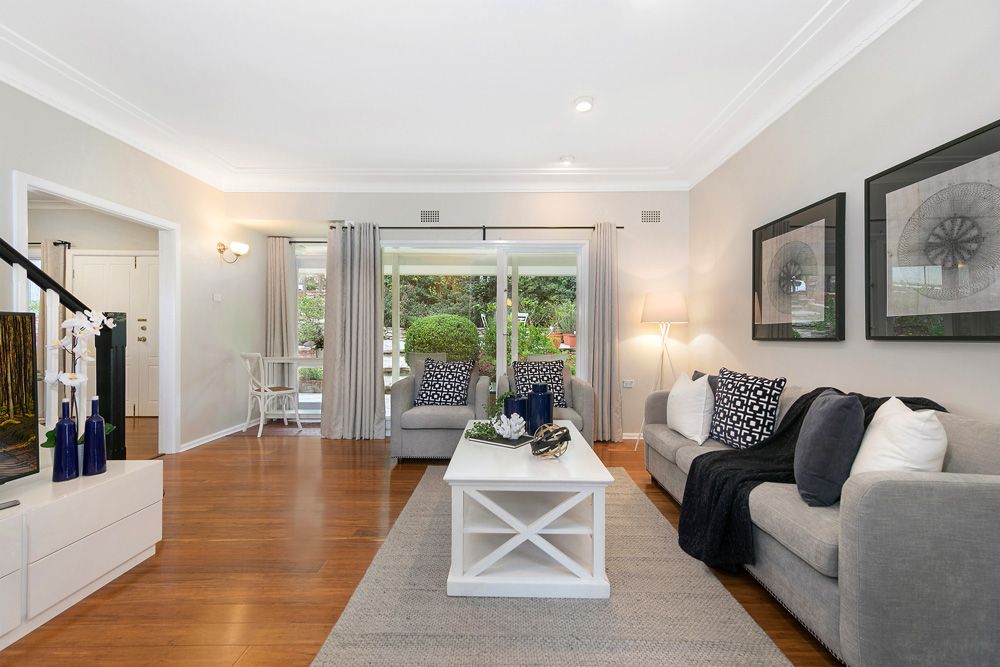 16 Kooloona Crescent, West Pymble NSW 2073, Image 2