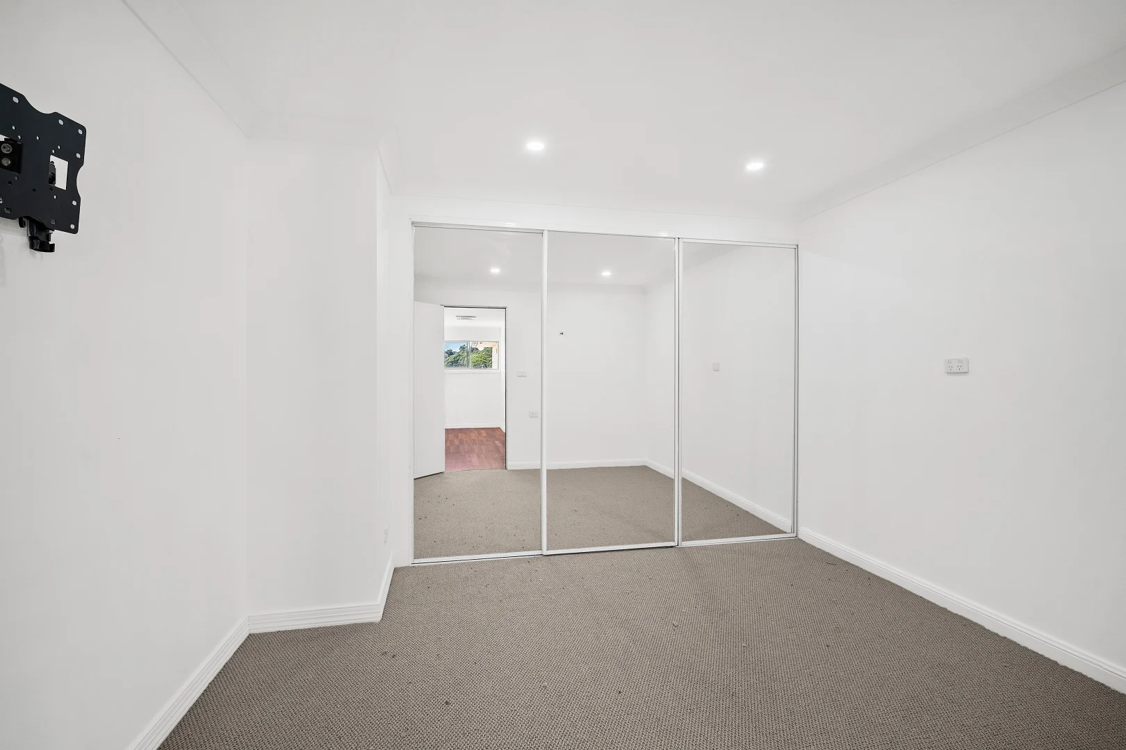 Additional image 4 of 4/739 Princes Highway, Blakehurst NSW 2221