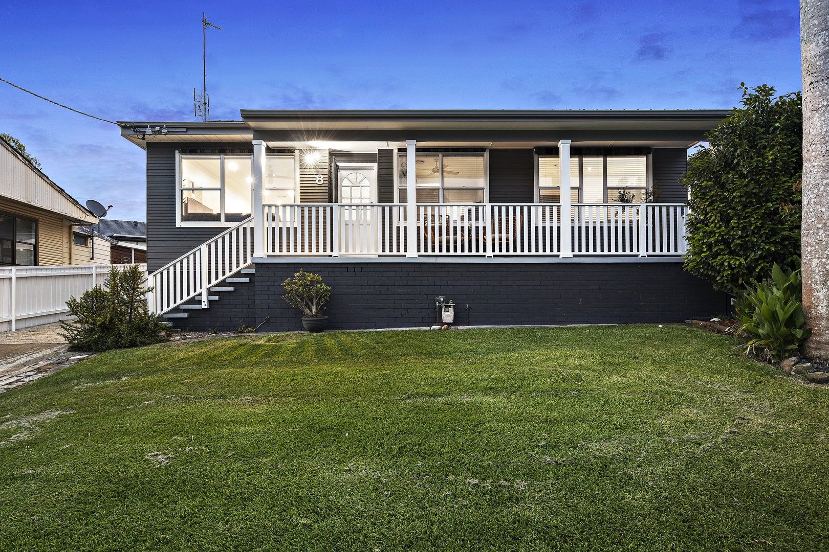 8 Michele Crescent, Glendale NSW 2285, Image 0