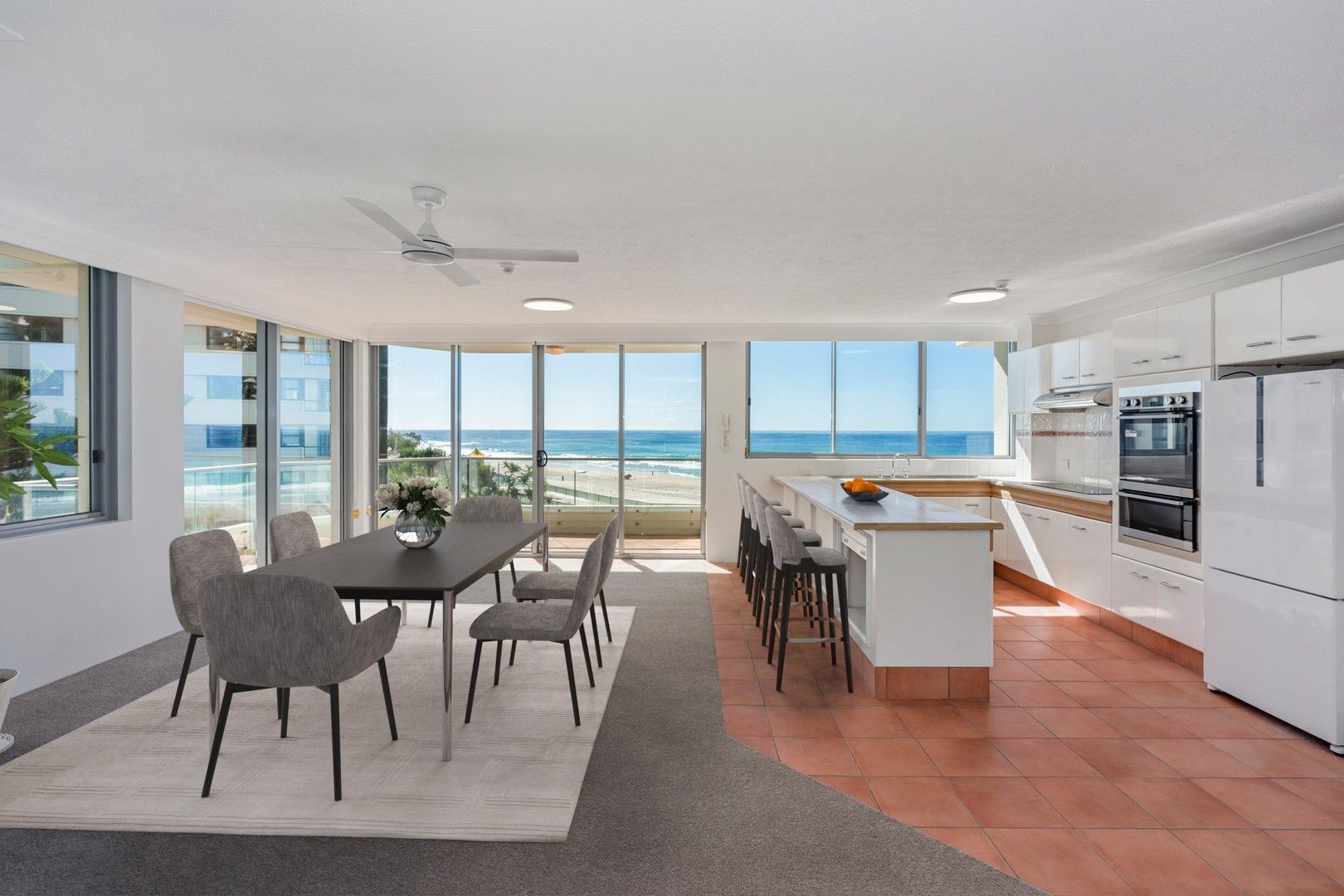 2 bedrooms Apartment / Unit / Flat in 7/25 Northcliffe Terrace SURFERS PARADISE QLD, 4217