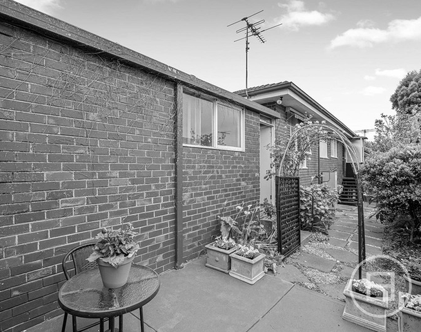 8/20 Florence Road, Surrey Hills VIC 3127