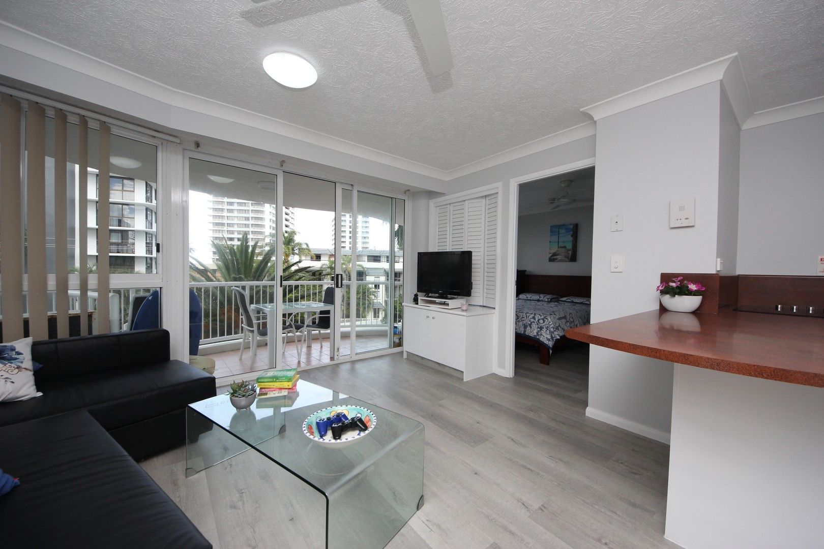 1 bedrooms Apartment / Unit / Flat in 23/210 Surf  Parade SURFERS PARADISE QLD, 4217
