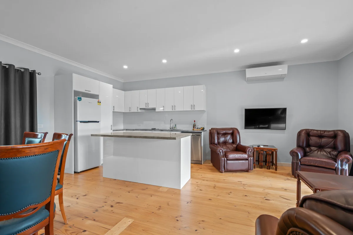 Additional image 4 of 27b Albert, Port Fairy VIC 3284