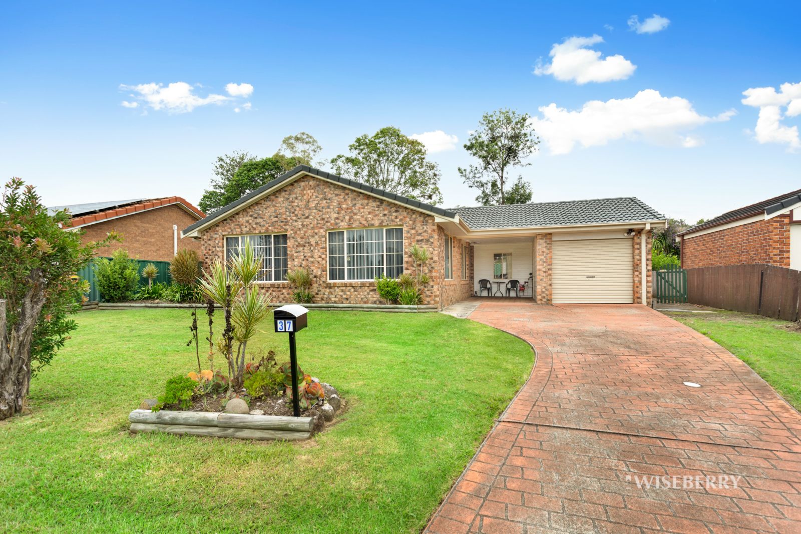 37 Palanas Drive, Taree Property History & Address Research Domain