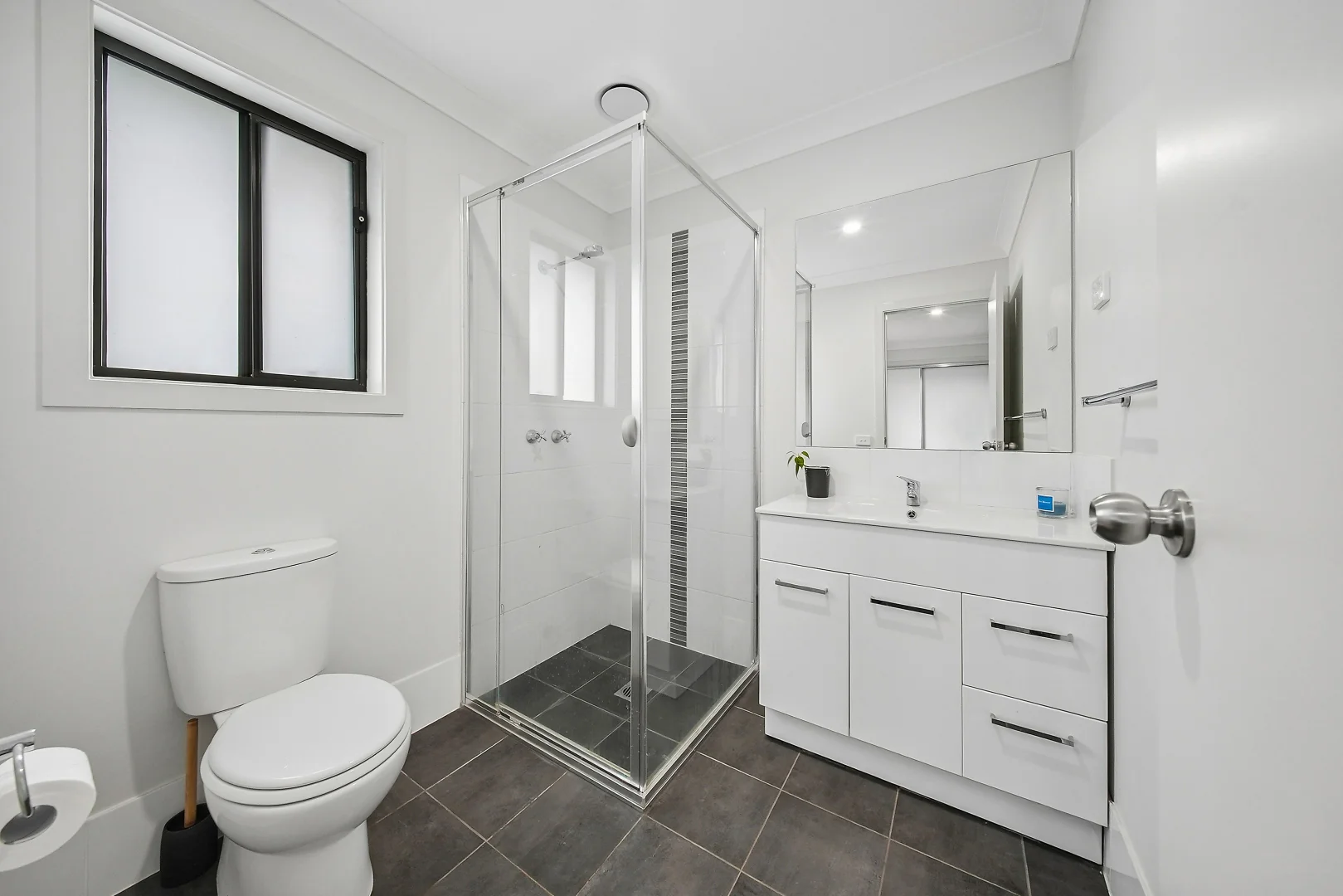 Additional image 11 of 6 / 6a Bolton Street, Kelso NSW 2795