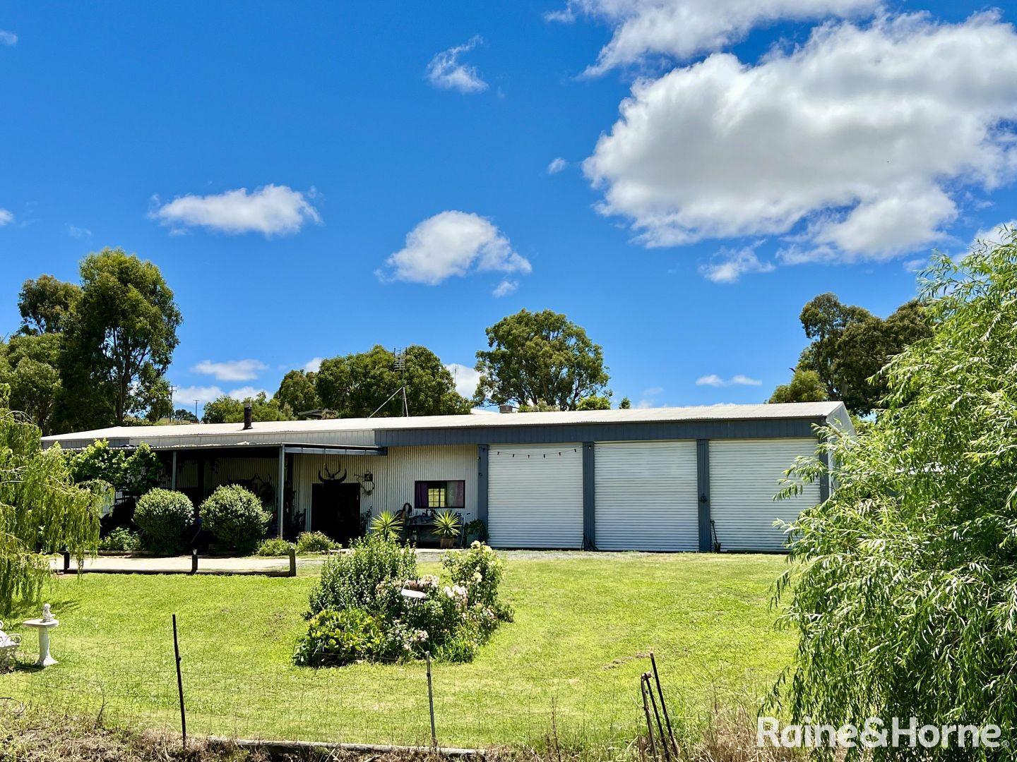 201 Donges Road, Young NSW 2594