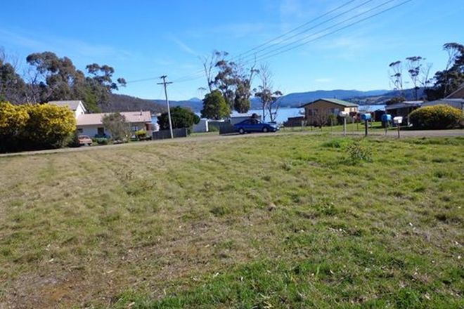 Picture of 1 Challis Crescent, DEEP BAY TAS 7112