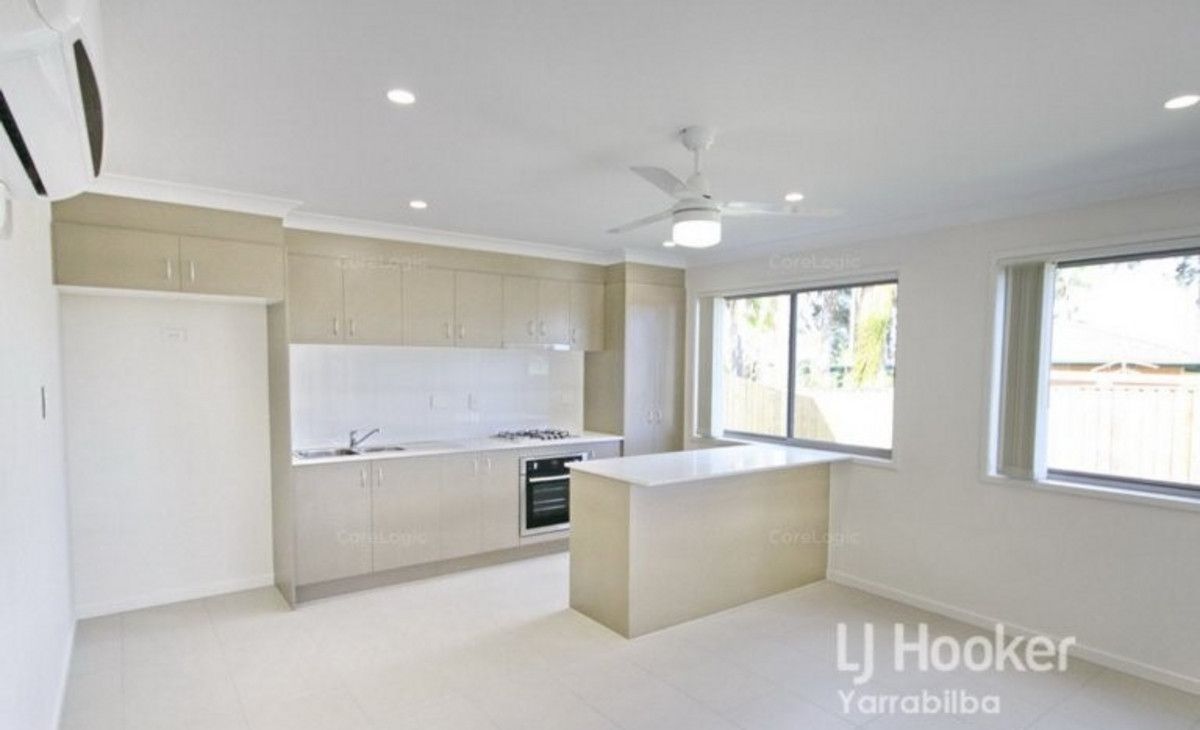 6 Chandon Court, Hillcrest QLD 4118, Image 2