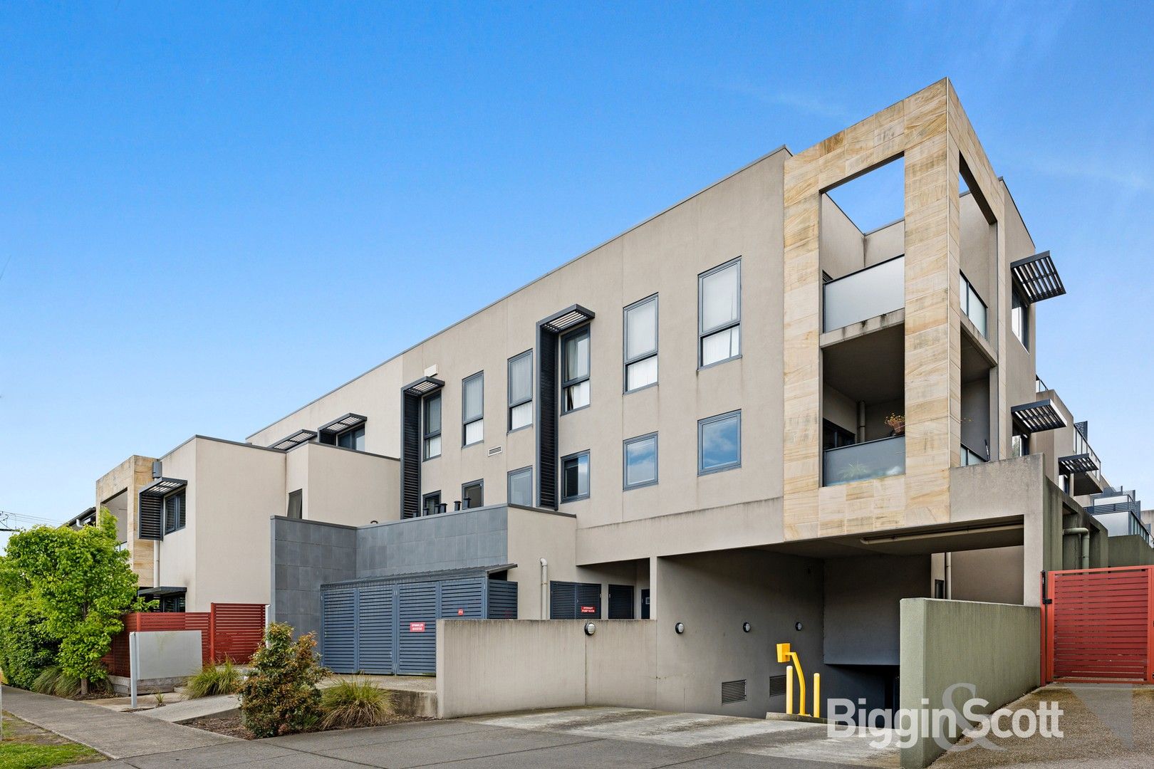 2 bedrooms House in 207/1 Frank Street GLEN WAVERLEY VIC, 3150
