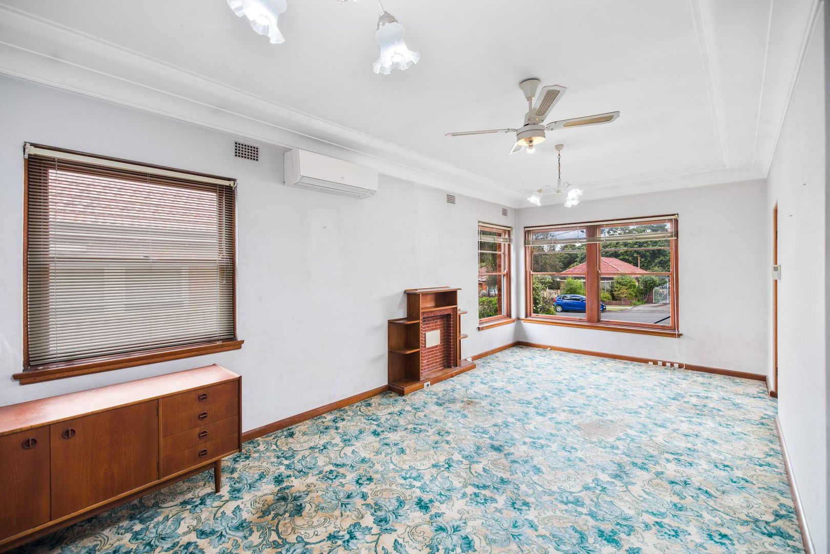 31 Allambee Crescent, Beverly Hills NSW 2209, Image 1