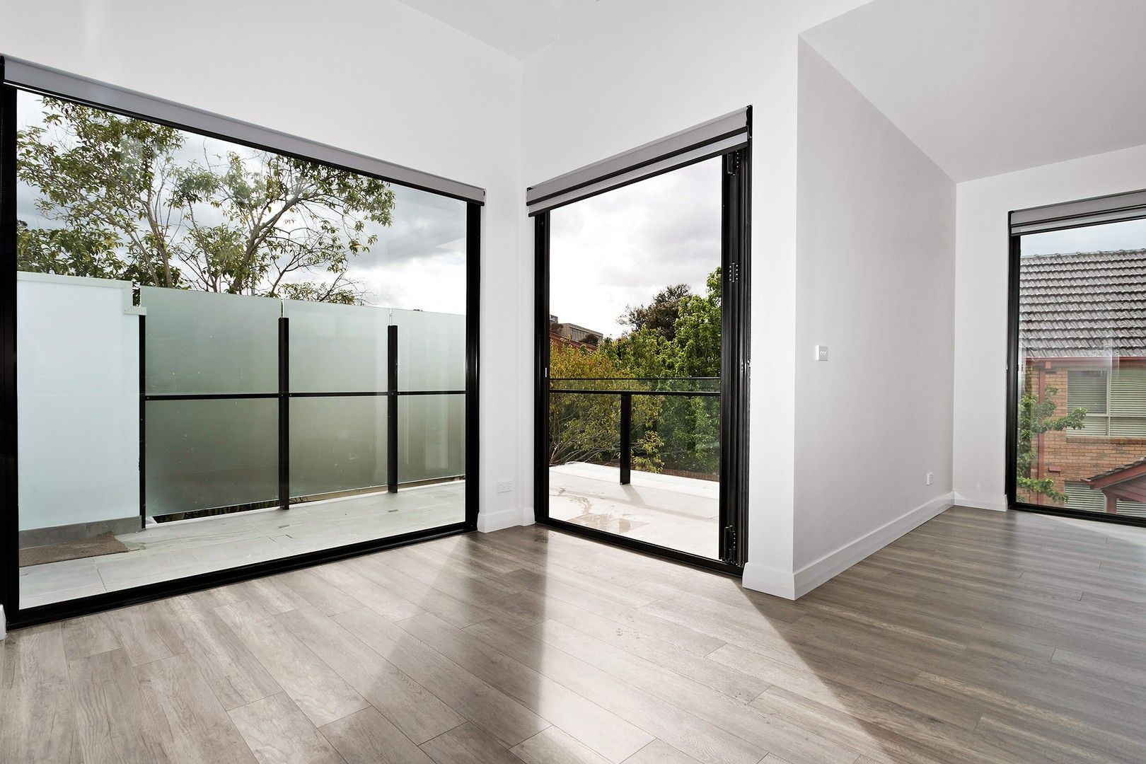 2 bedrooms Apartment / Unit / Flat in 8/48 High Street KEW VIC, 3101