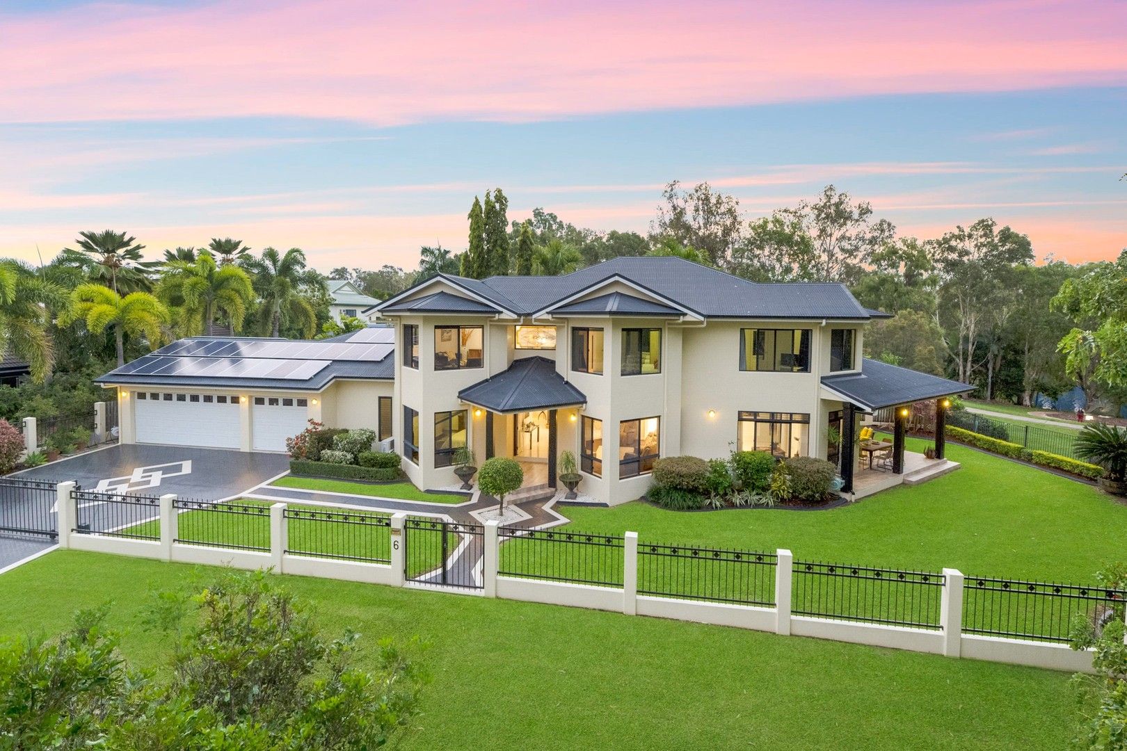 4 bedrooms House in 6 Harrington Court DOUGLAS QLD, 4814