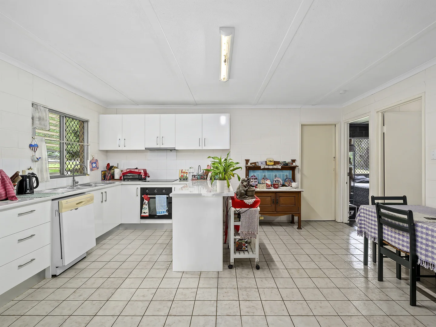 Additional image 17 of 1736 Old Cleveland Road, Chandler QLD 4155