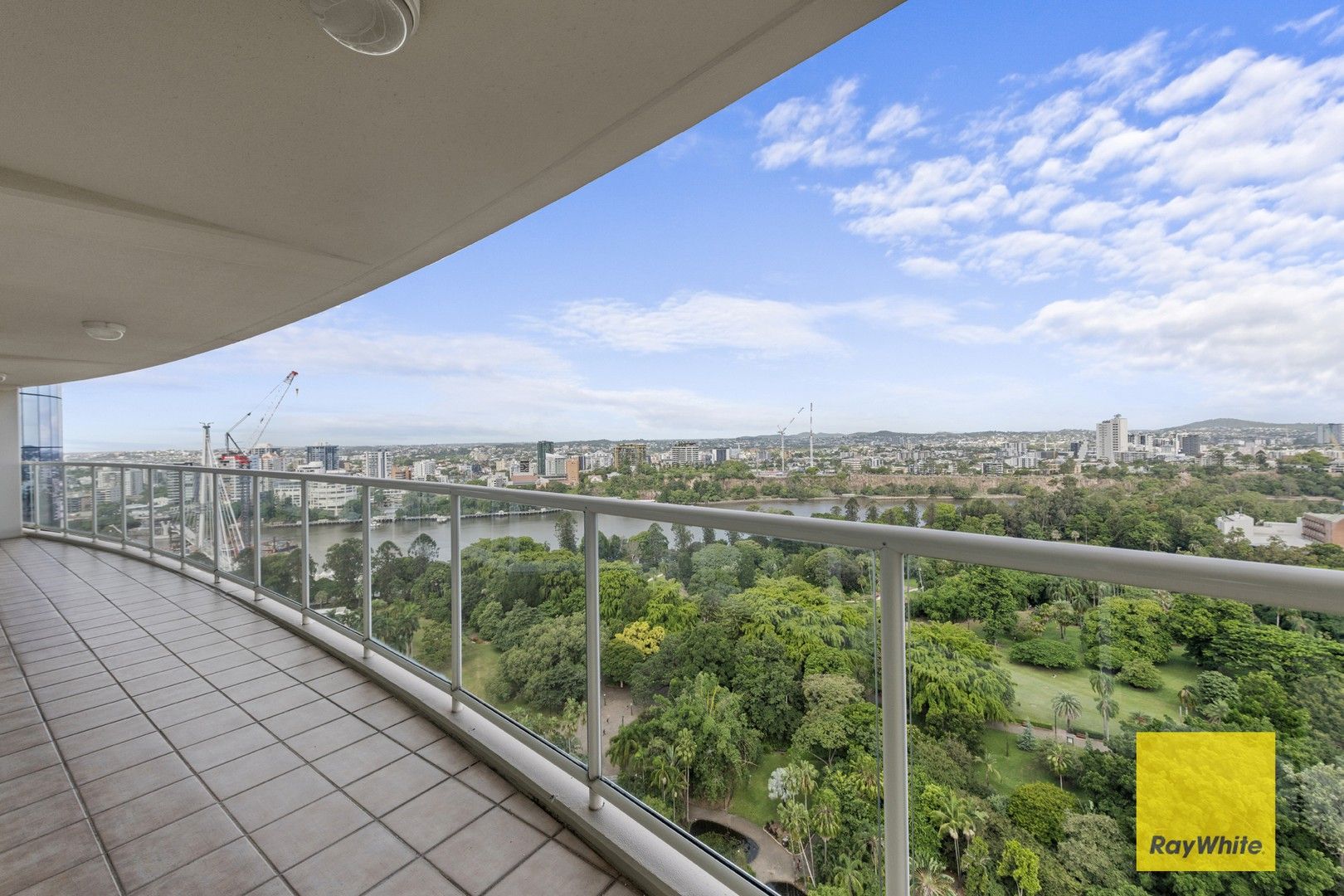 2 bedrooms Apartment / Unit / Flat in 2402/132 Alice Street BRISBANE CITY QLD, 4000