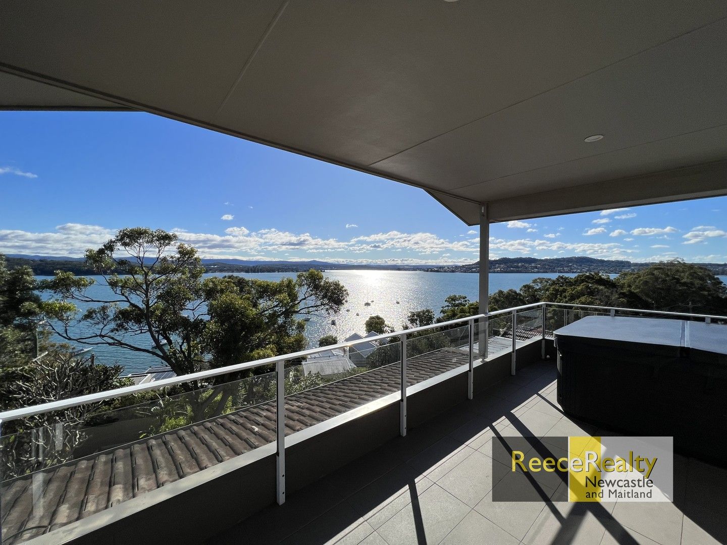 5 bedrooms House in 11 Croft Road ELEEBANA NSW, 2282