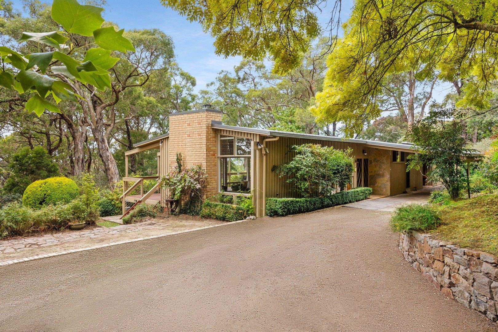 4 bedrooms House in 209 Point Leo Road RED HILL SOUTH VIC, 3937