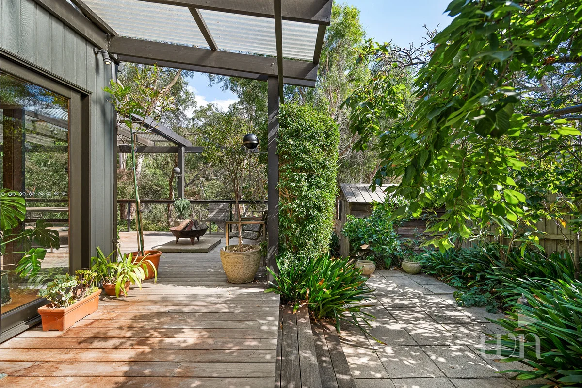 11 Essex Road, Mount Martha VIC 3934