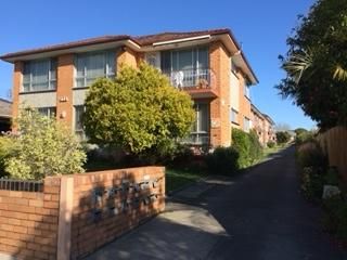 2 bedrooms Apartment / Unit / Flat in 8/124 Atherton Road OAKLEIGH VIC, 3166