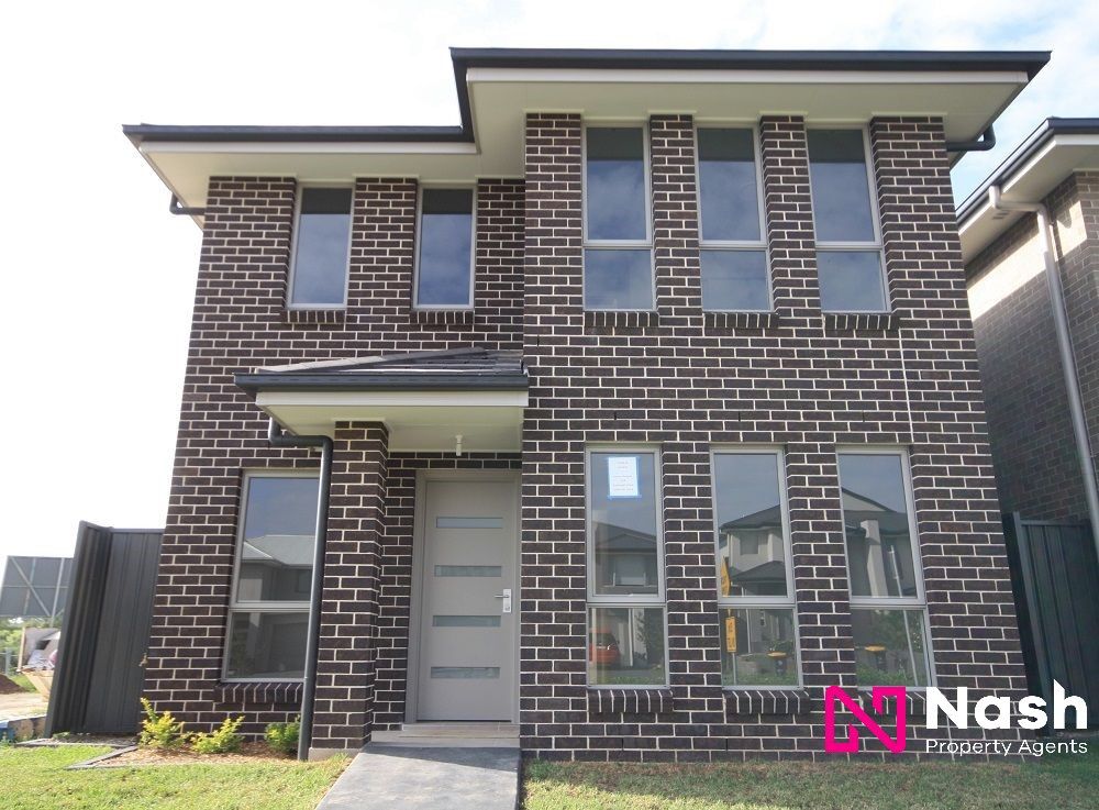 3 bedrooms House in 158 Kavanagh Street GREGORY HILLS NSW, 2557