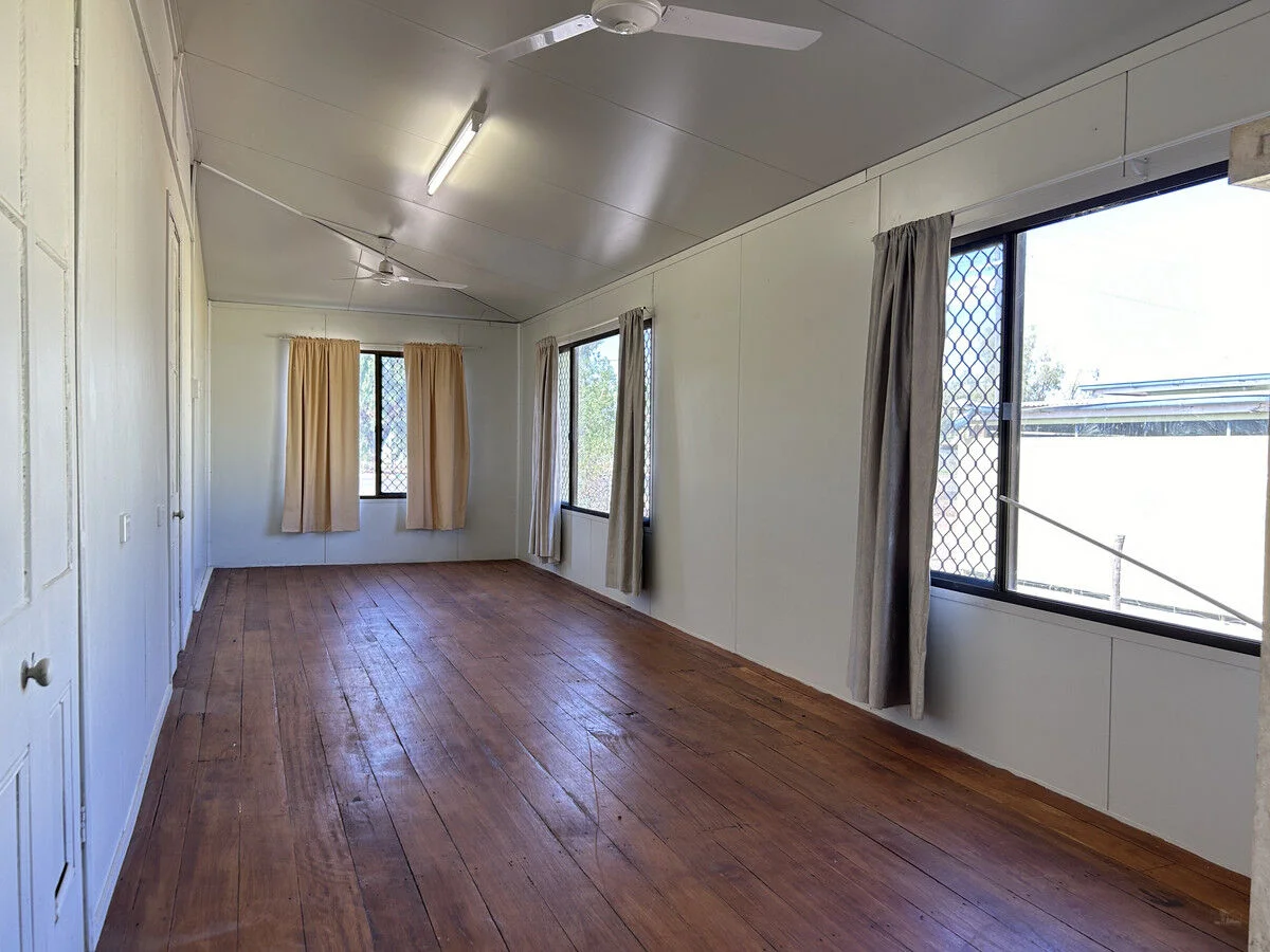 Additional image 10 of 32 Vindex Street, Winton QLD 4735