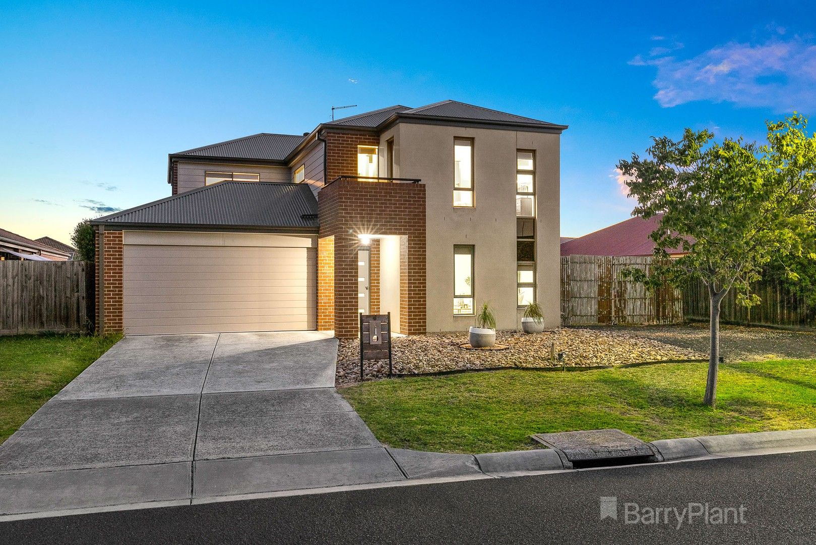 3 bedrooms House in 6 Drysdale Street PAKENHAM VIC, 3810
