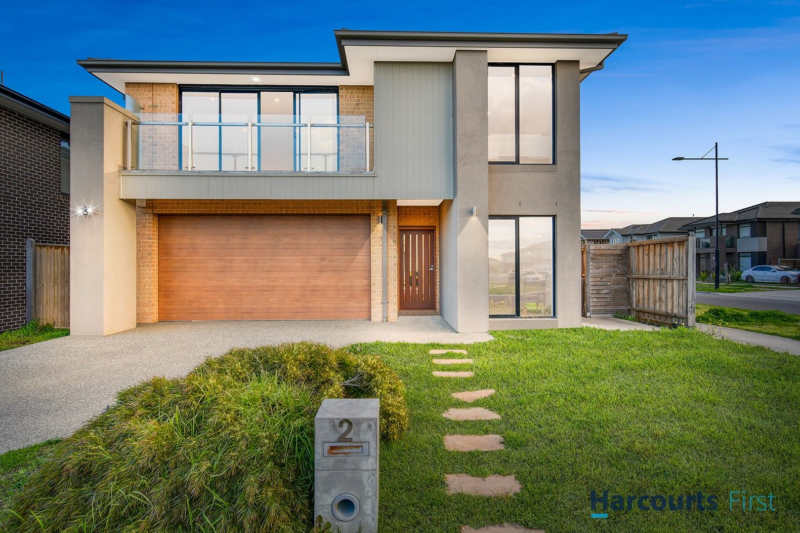 5 bedrooms House in 2 Belsize Way KEYSBOROUGH VIC, 3173